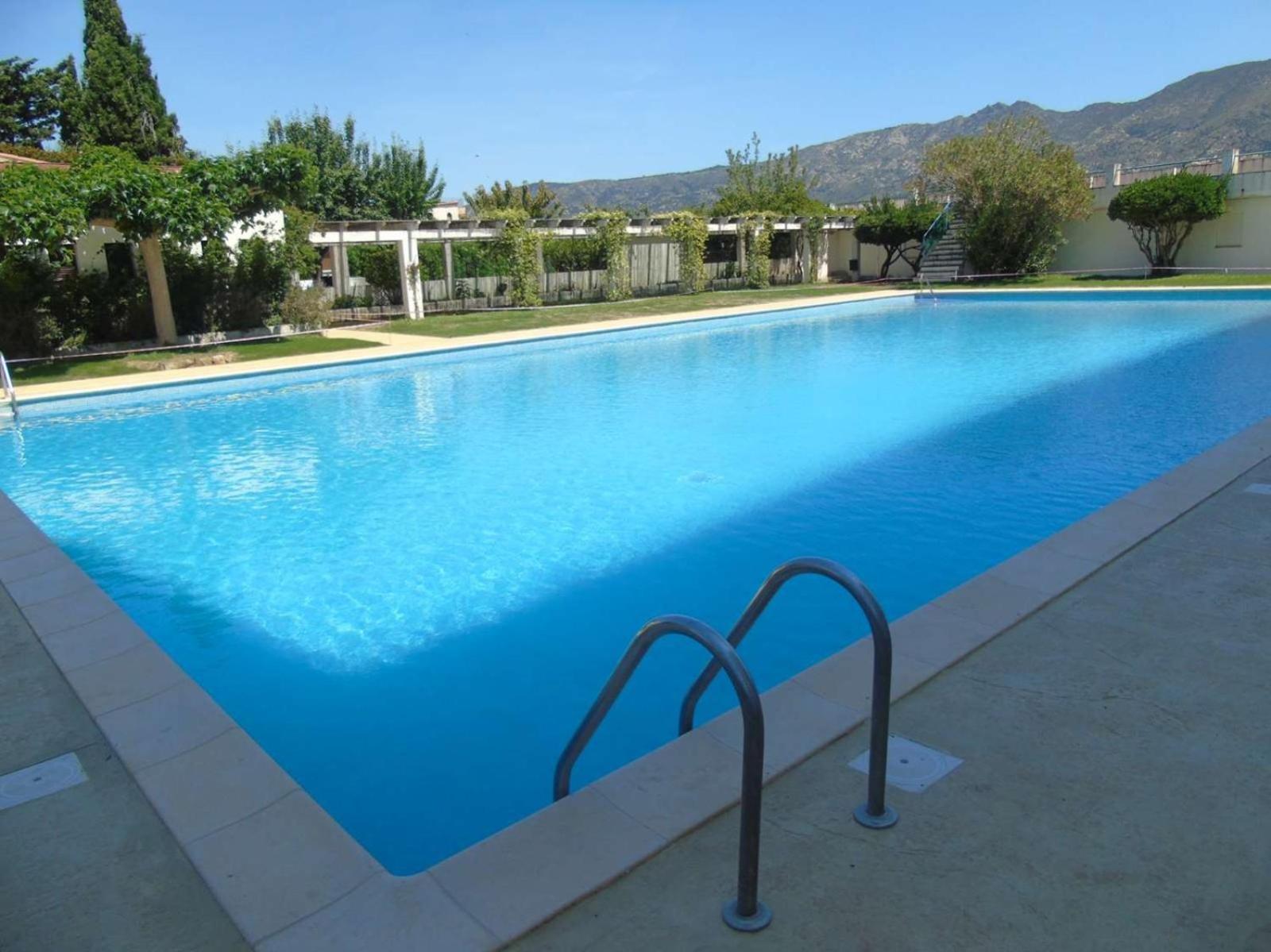 Apartamento Avec Piscine Et Vue Montagne *